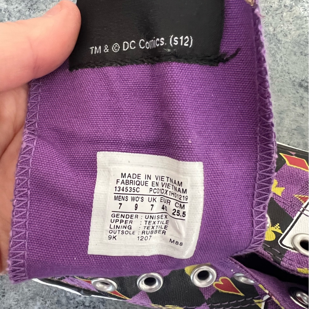 Ltd Edition Converse Harley Quinn Joker DC Chuck Taylor Mens 7 Womens 9 Purple - Picture 13 of 16